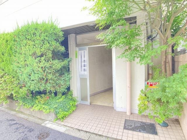 宮崎ビルディングメゾン小岩のエントランス