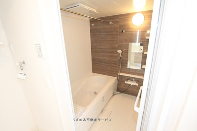 【浴室】 | D-ROOM ALBA | 落ち着いた空間のお風呂です
D-ROOM ALBA　212号室　2024/10/12撮影