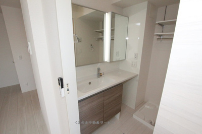 【洗面所】 | D-ROOM ALBA | ゆったりとスペースのある洗面所
D-ROOM ALBA　212号室　2024/10/12撮影