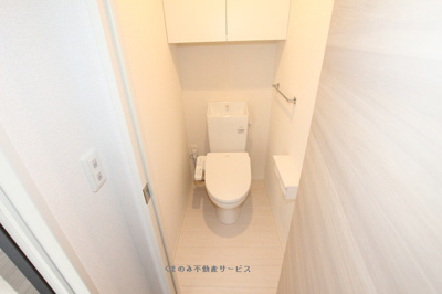 【トイレ】 | D-ROOM ALBA | 落ち着いた色調のトイレです
D-ROOM ALBA　212号室　2024/10/12撮影