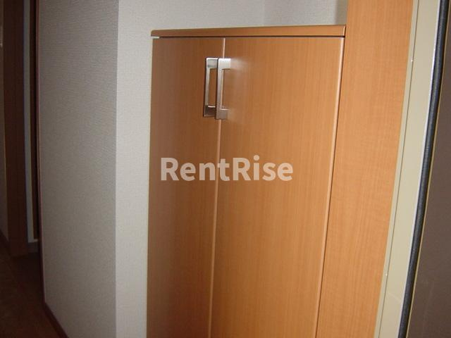 サンメモリー|下駄箱（下段）(イメージ)