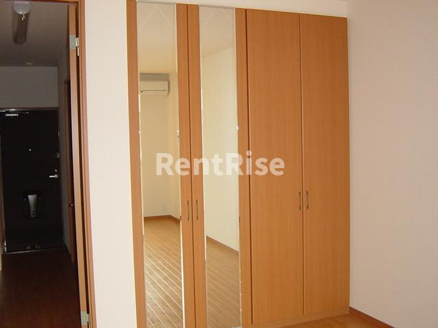 サンメモリーの庭|クローゼット(イメージ)