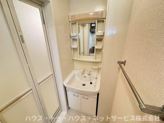 クレールコートの洗面所