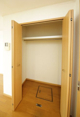 メゾンアンソレイエSの収納