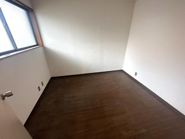 グリーンヒル高橋の洋室