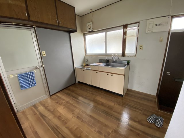 ケイズプレイス中の原2棟のキッチン