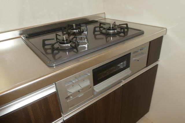 フェリーチェ浜ノ茶屋のキッチン|3口ガスコンロ