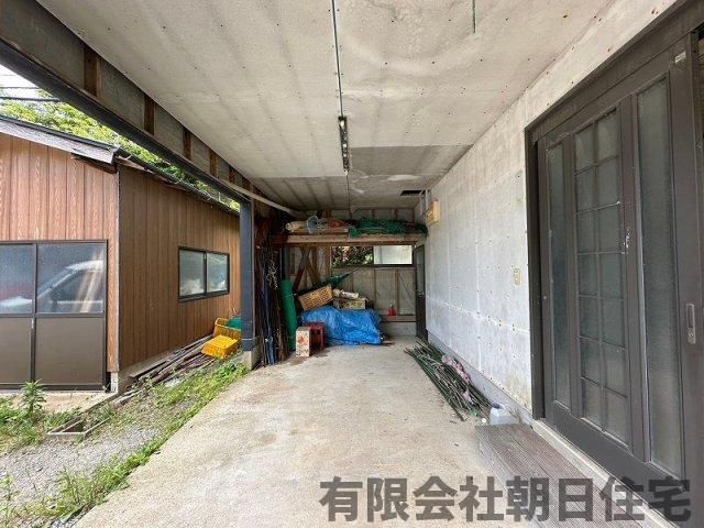 【玄関】 | 鹿島町御津中古戸建★海が見えます★ | 玄関外です