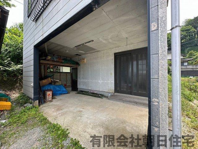 【玄関】 | 鹿島町御津中古戸建★海が見えます★ | 屋根付きで便利な玄関回り