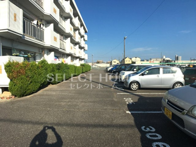 【駐車場】 | サウスシャトーＯＮＥ | 駐車場完備です