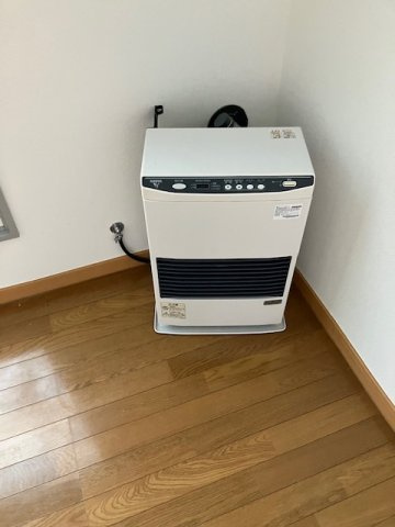 ロイヤルパレスコスモスの設備|FF式自動給油ストーブ