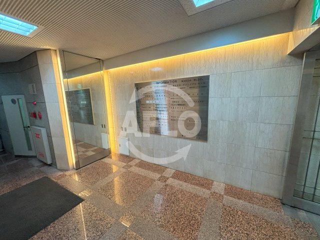 マエダビル本社ビルのロビー|マエダビル本社ビル　ロビー