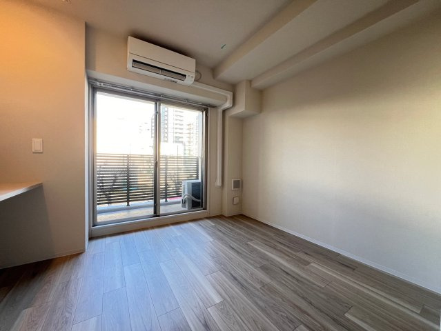 アーバネックス南新町の洋室