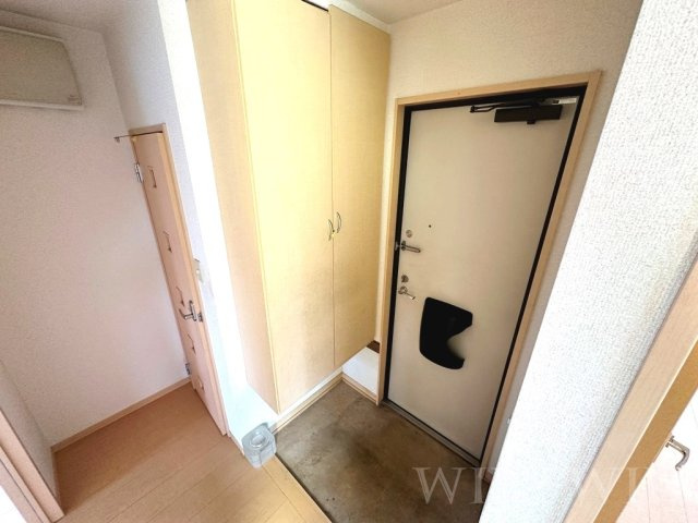 リビングタウン下地 Aの玄関