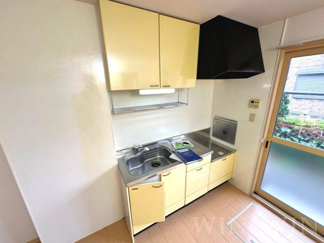 リビングタウン下地 Aのキッチン
