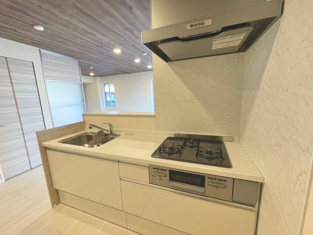 【キッチン】 | D-chambre 中川原 | ※同建築会社施工別物件参考写真（実際の物件とは異なります）
