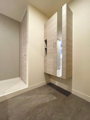 【玄関】 | D-chambre 中川原 | ※同建築会社施工別物件参考写真（実際の物件とは異なります）
