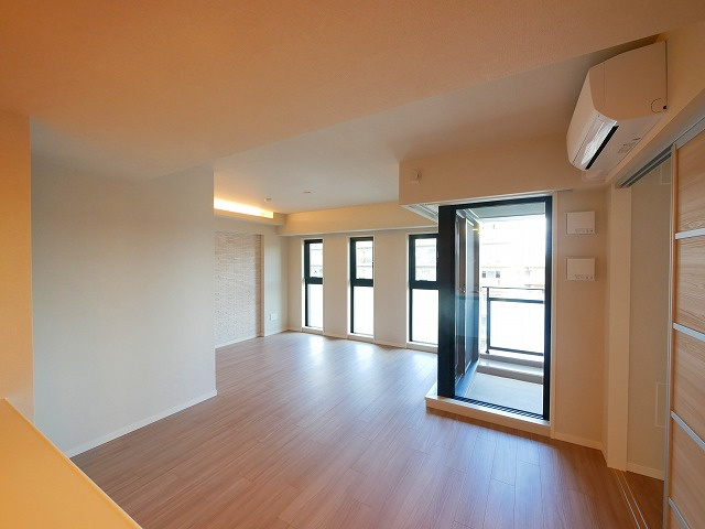 ラヴィーナ奈良の居間・リビング