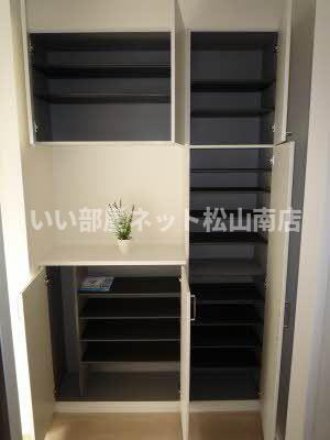 【玄関】 | アルフラットひめばら Ｂ棟