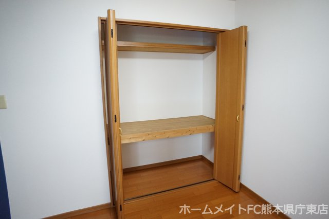 上益城郡嘉島町大字上島のアパートの収納