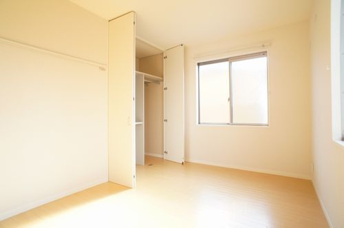 パストラルヒルズAの洋室|広々とした洋室です