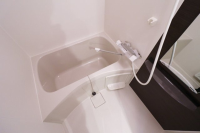 【浴室】 | リブリ岸辺・OSAKA