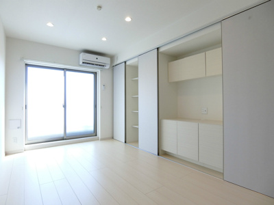 【居間・リビング】 | リブリ岸辺・OSAKA