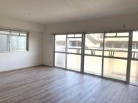 晴真マンションの居間・リビング