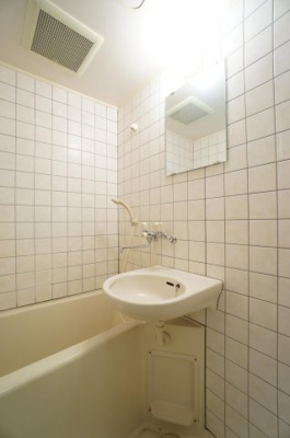 【洗面所】 | セ・レーブル平和 | 別号室の写真になります。現況優先。