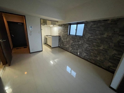 【居間・リビング】 | ウインステージ箱崎 | 別号室の写真になります。現況優先。