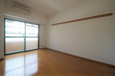 【居間・リビング】 | シャトー’01 | 別号室の写真になります。現況優先。