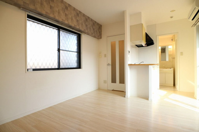 【居間・リビング】 | コロニーコアマンション野間 | 別号室の写真になります。現況優先。