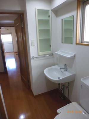 【洗面所】 | ホルトハイム大橋駅東II | 別号室の写真になります。現況優先。