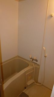 【浴室】 | ホルトハイム大橋駅東II | 別号室の写真になります。現況優先。