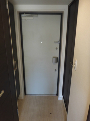 【玄関】 | ウォームスヴィル神戸元町JP