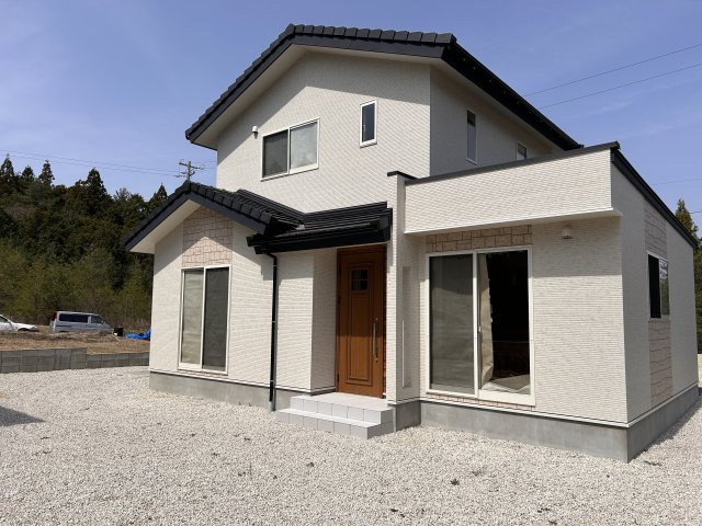 手賀野字斧戸　未入居中古戸建ての外観