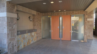 【エントランス】