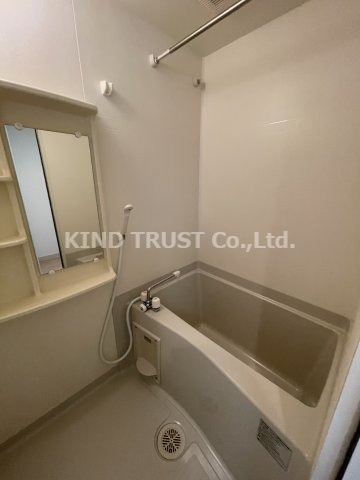 プレサンス天神橋ディオレの浴室|コンパクトで使いやすいお風呂です