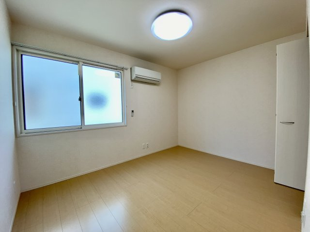 カーサＭの洋室
