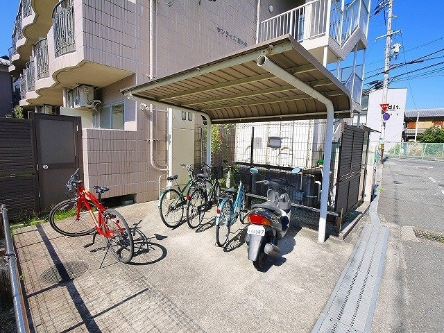 サンライズ西大寺のその他共用部分|駐輪場