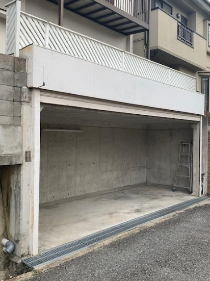 神戸市垂水区塩屋台２丁目　中古戸建　収益の駐車場