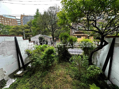 【庭】 | 秀和弥生町レジデンス