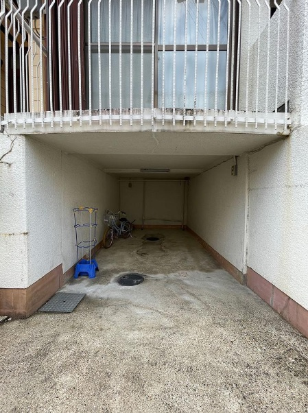 神戸市垂水区清水が丘１丁目　中古戸建の駐車場