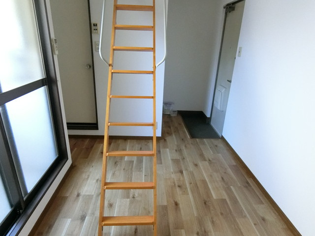 ハイツイチバンの洋室