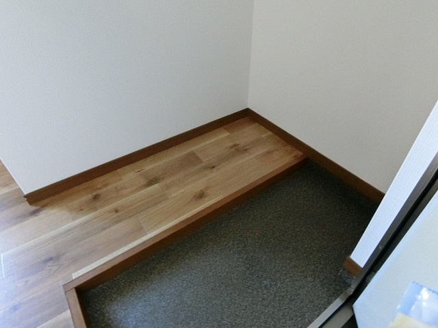 ハイツイチバンの玄関