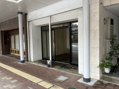 【エントランス】 | 鳥取市栄町テナント