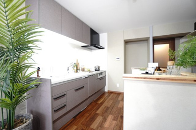 【キッチン】 | 【上質リノベ】ダイアパレス己斐 | 室内（2024年5月24日13：00頃）撮影