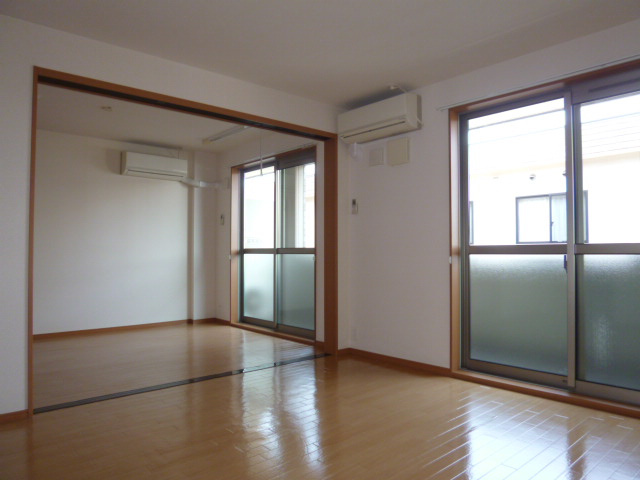 センチュリーカーサの内装|LDK