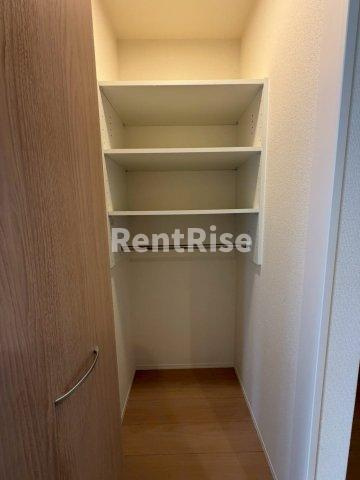 グランロシェ小森の収納