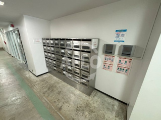 【その他共用部分】 | 関西心斎橋ビル　郵便ポスト